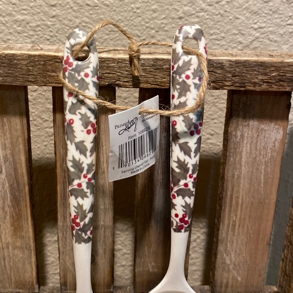Christmas Red Berry & Green Holly Serving Spoon & Serving Fork Set Of 2 - Picture 5 of 16